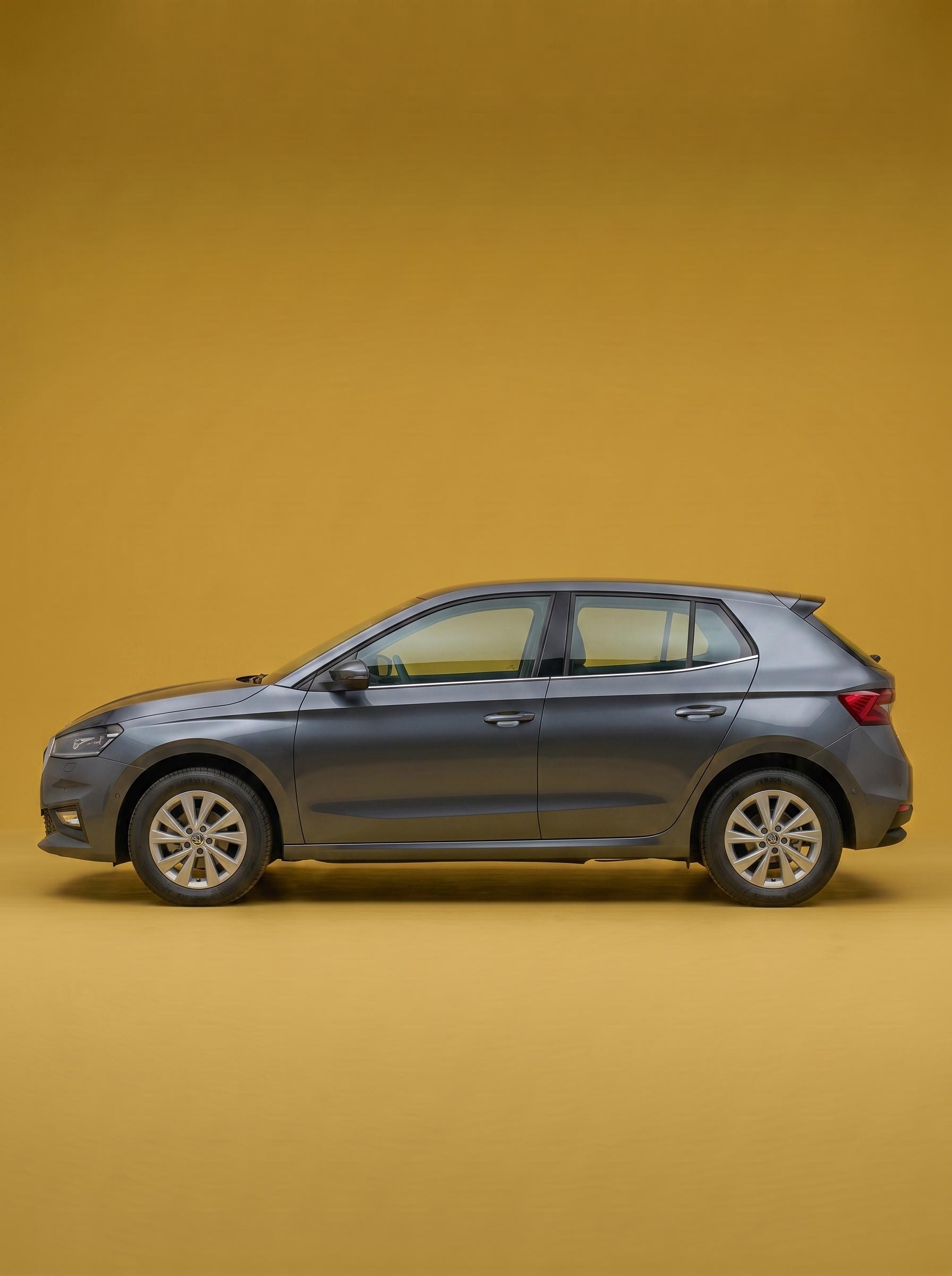 Skoda Fabia Manual with 5 seats — rent from €25/day